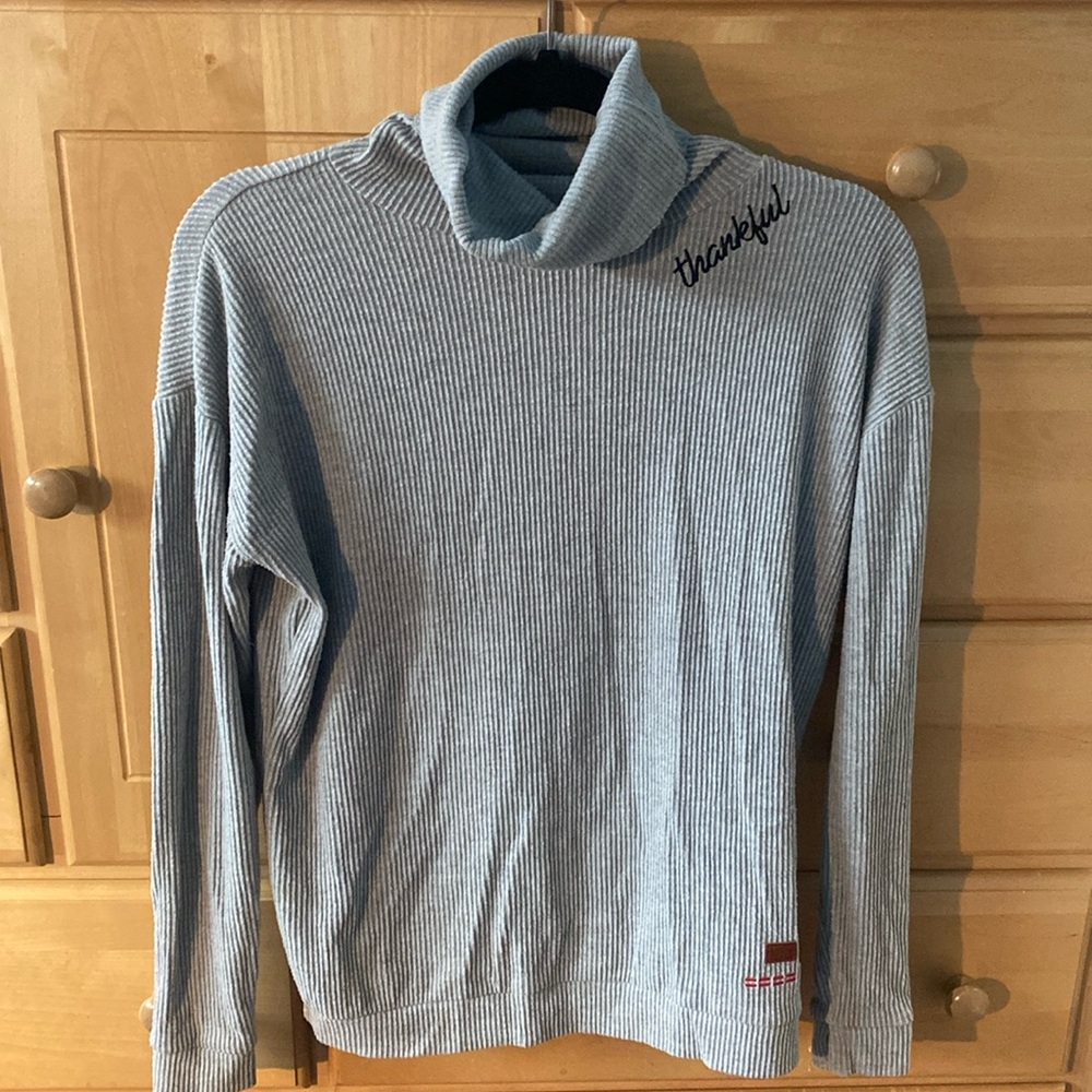 Peace Love World Gray Ribbed Keyhole Top